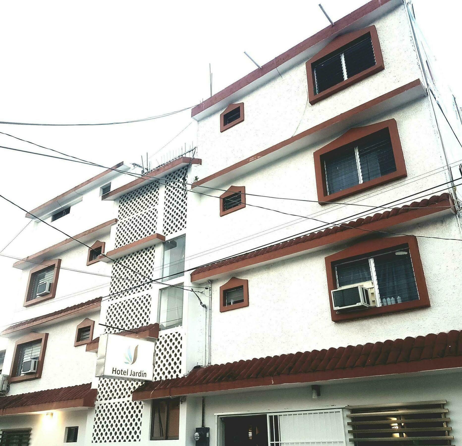 Hotel Jardin Cancun Exterior photo
