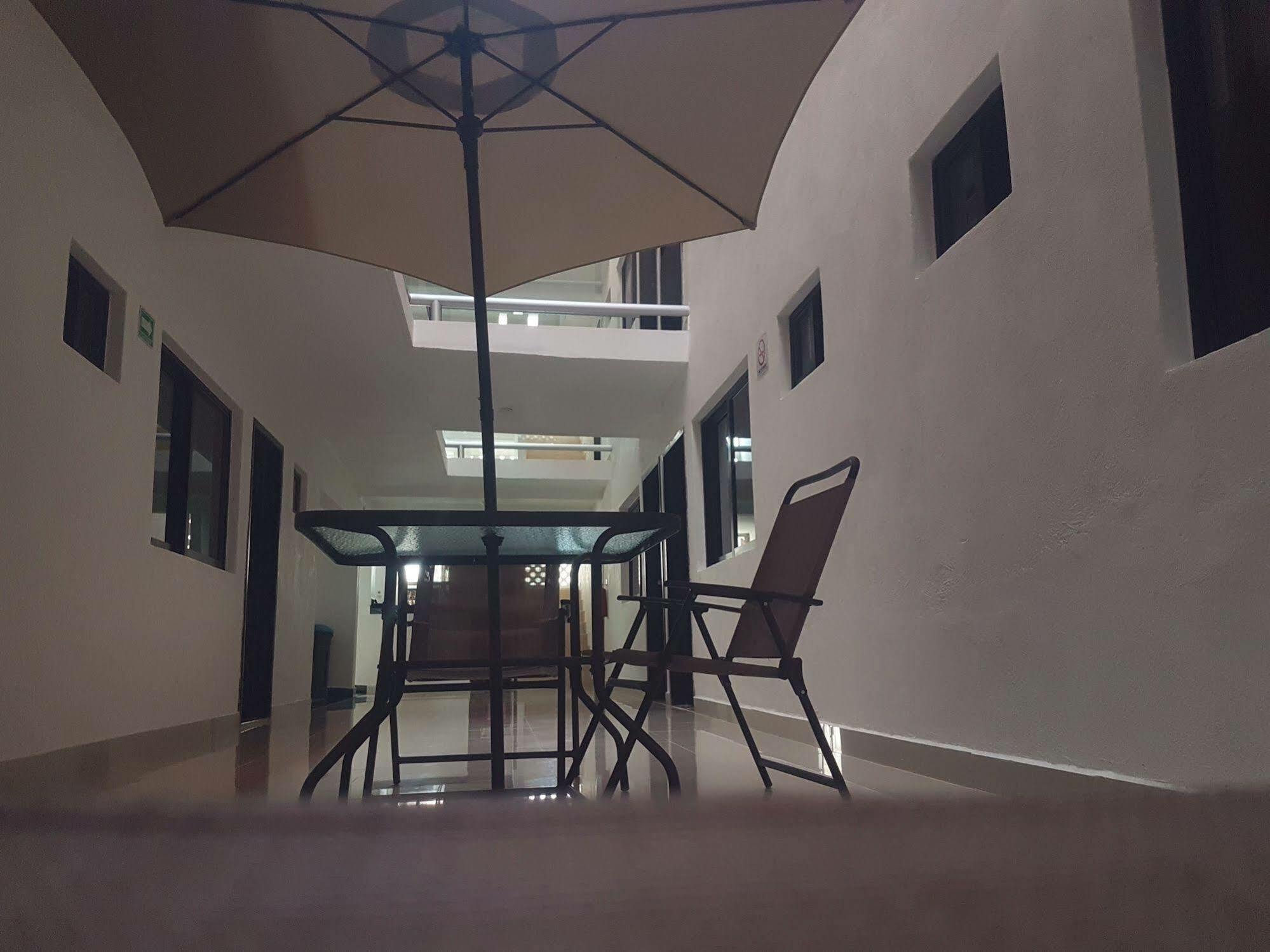Hotel Jardin Cancun Exterior photo